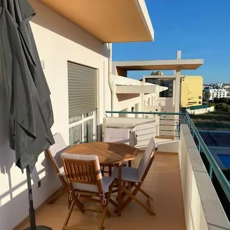 Apartment Beautiful Close To The Beach And Marina! *