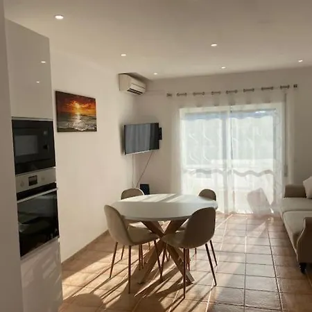 Beautiful Close To The Beach And Marina! * Lagos