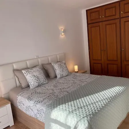 Apartment Beautiful Close To The Beach And Marina! *
