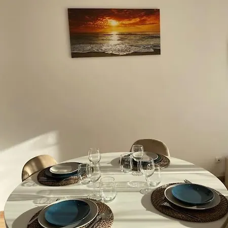 Apartment Beautiful Close To The Beach And Marina! Lagos