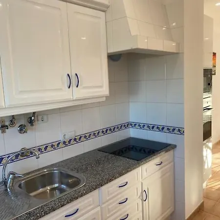Beautiful Close To The Beach And Marina! Apartment *