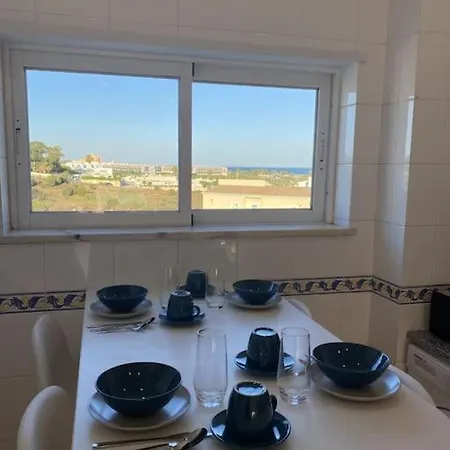 Apartment Beautiful Close To The Beach And Marina! *